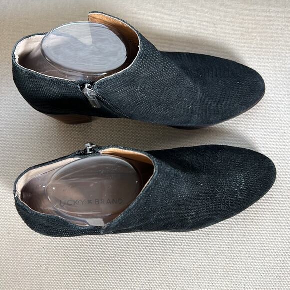 Lucky Brand Pardina black suede leather heel ankle boots with zipper size 9 - Picture 5 of 10